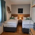 Haus Adrian Apartament Dalaas