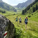 Appartement Haus Adrian *