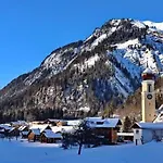 Haus Adrian Appartement *