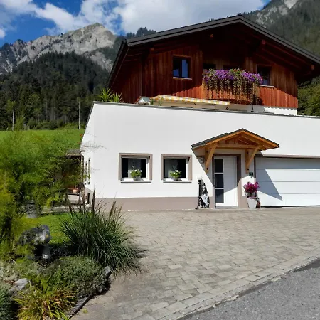 Haus Adrian Lägenhet *