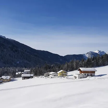 Haus Adrian Apartment Wald am Arlberg