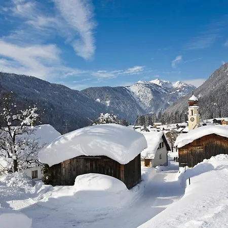 Haus Adrian *