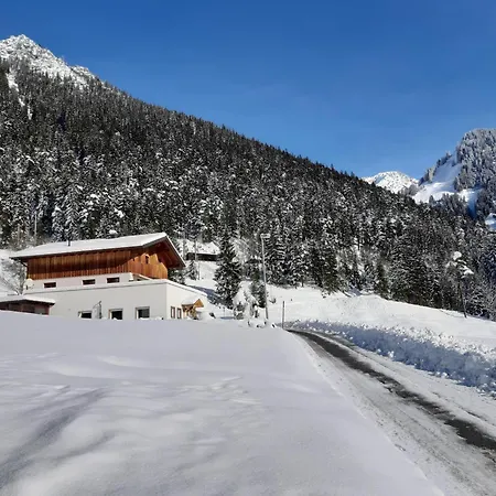 Haus Adrian * Wald am Arlberg