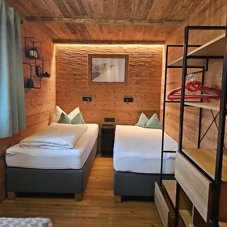 Haus Adrian *